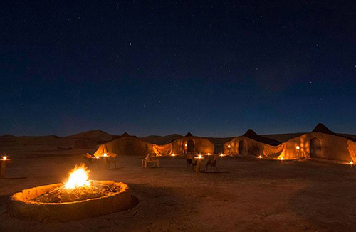 Wüstenlager-Biwak-Sahara-relax-Sie-sich-in-Zagora-Mhamid-Chegaga